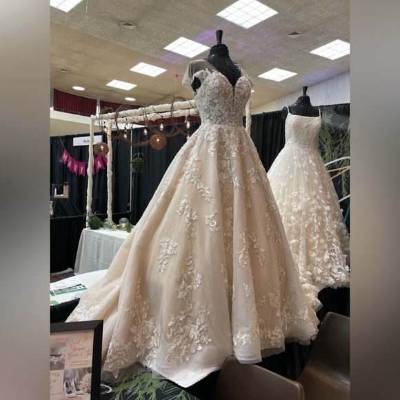 Sophia Tolli Dresses Nwt Sophia Tolli Wedding Dress Poshmark